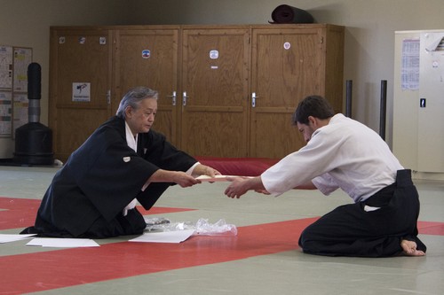 remise du diplme de 1 dan  dorian soler par Takji Tomita sensei